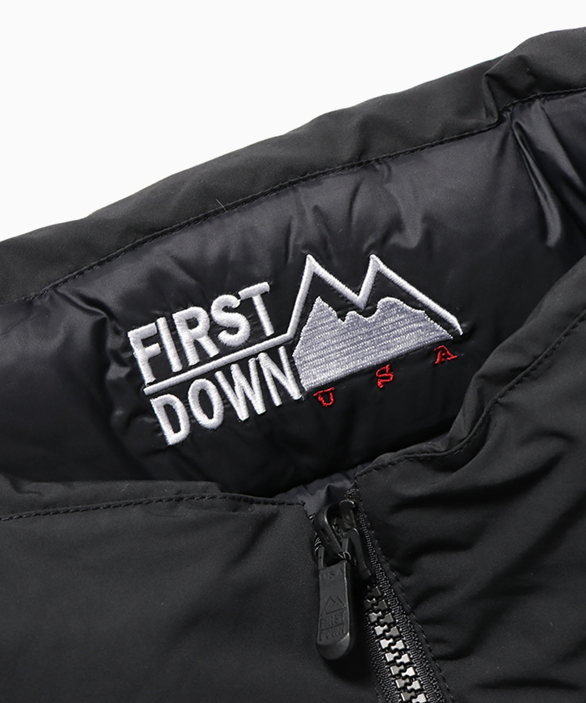 手頃な価格で高品質のアイテムを大量に携帯しています。 First Down